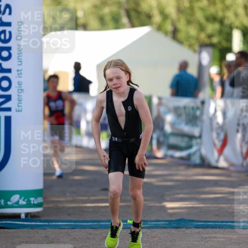 01.09.2024 - 17. Tribühne Triathlon Michael Strokosch http://msf.ph/oto/6930991 01.09.2024 09:49:30 Ziel 62, 68, 86 meine-sportfotos.de