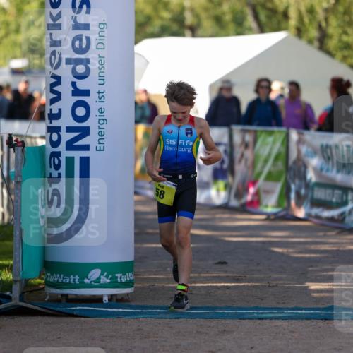 01.09.2024 - 17. Tribühne Triathlon Michael Strokosch http://msf.ph/oto/6931030 01.09.2024 09:49:42 Ziel 58, 103 meine-sportfotos.de