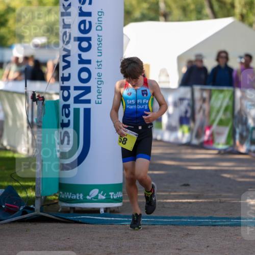 01.09.2024 - 17. Tribühne Triathlon Michael Strokosch http://msf.ph/oto/6931033 01.09.2024 09:49:42 Ziel 58, 103 meine-sportfotos.de