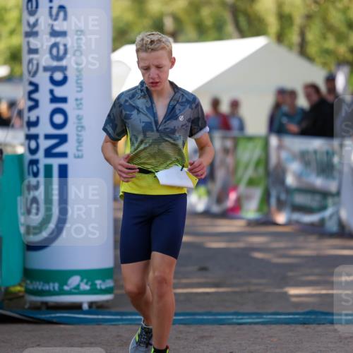 01.09.2024 - 17. Tribühne Triathlon Michael Strokosch http://msf.ph/oto/6931055 01.09.2024 09:49:50 Ziel 103, 136 meine-sportfotos.de