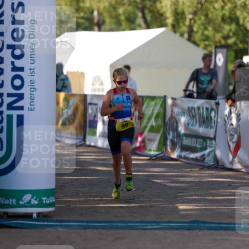 01.09.2024 - 17. Tribühne Triathlon Michael Strokosch http://msf.ph/oto/6931092 01.09.2024 09:50:01 Ziel 83, 92, 99 meine-sportfotos.de