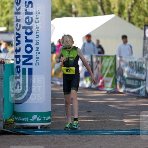 01.09.2024 - 17. Tribühne Triathlon Michael Strokosch http://msf.ph/oto/6931114 01.09.2024 09:50:06 Ziel 70, 92, 99, 128 meine-sportfotos.de
