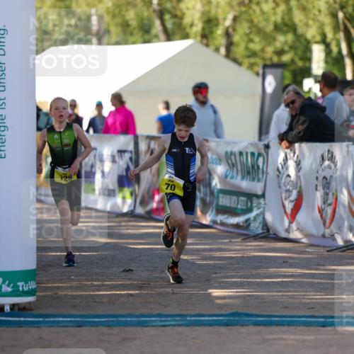 01.09.2024 - 17. Tribühne Triathlon Michael Strokosch http://msf.ph/oto/6931128 01.09.2024 09:50:09 Ziel 70, 92, 128 meine-sportfotos.de