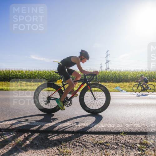 01.09.2024 - 17. Tribühne Triathlon H.Heesch http://msf.ph/oto/6935605 01.09.2024 09:37:01 Radfahren 114, 117 meine-sportfotos.de