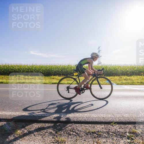 01.09.2024 - 17. Tribühne Triathlon H.Heesch http://msf.ph/oto/6935620 01.09.2024 09:38:04 Radfahren 111 meine-sportfotos.de