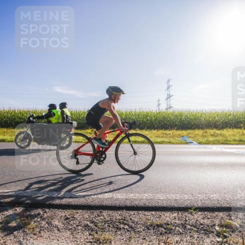 01.09.2024 - 17. Tribühne Triathlon H.Heesch http://msf.ph/oto/6935635 01.09.2024 09:39:12 Radfahren 58, 78, 86, 92, 100, 104, 113, 124, 128, 134 meine-sportfotos.de