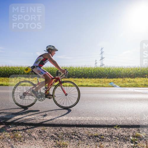 01.09.2024 - 17. Tribühne Triathlon H.Heesch http://msf.ph/oto/6935698 01.09.2024 09:41:31 Radfahren 63, 80, 81, 87, 110, 112, 123 meine-sportfotos.de