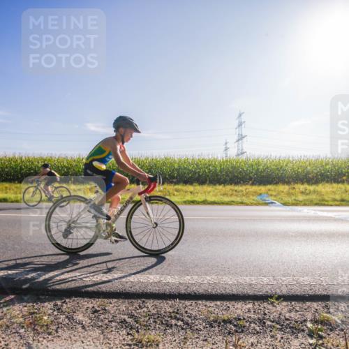 01.09.2024 - 17. Tribühne Triathlon H.Heesch http://msf.ph/oto/6935702 01.09.2024 09:41:34 Radfahren 63, 80, 81, 87, 110, 112, 123 meine-sportfotos.de