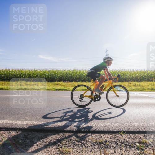01.09.2024 - 17. Tribühne Triathlon H.Heesch http://msf.ph/oto/6935705 01.09.2024 09:41:44 Radfahren 102, 125, 129 meine-sportfotos.de