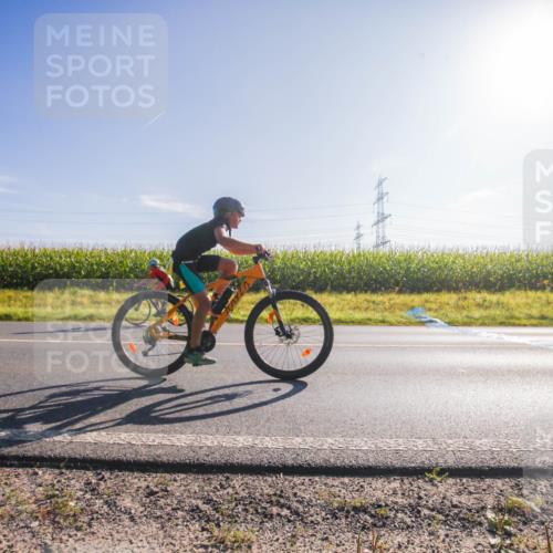 01.09.2024 - 17. Tribühne Triathlon H.Heesch http://msf.ph/oto/6935715 01.09.2024 09:42:09 Radfahren 97, 122, 126, 127 meine-sportfotos.de