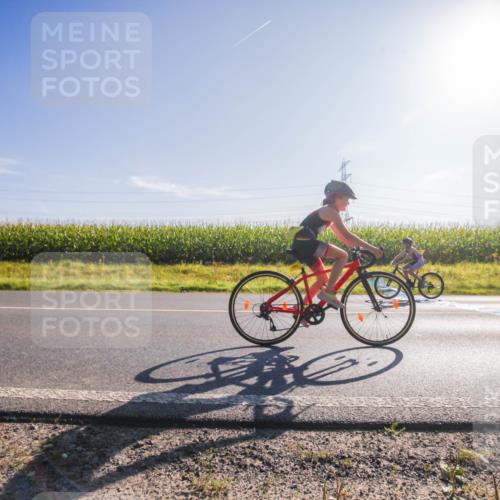 01.09.2024 - 17. Tribühne Triathlon H.Heesch http://msf.ph/oto/6935718 01.09.2024 09:42:56 Radfahren 74, 75, 121 meine-sportfotos.de