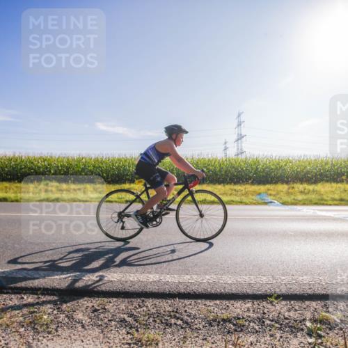 01.09.2024 - 17. Tribühne Triathlon H.Heesch http://msf.ph/oto/6935734 01.09.2024 09:44:08 Radfahren 122, 126 meine-sportfotos.de