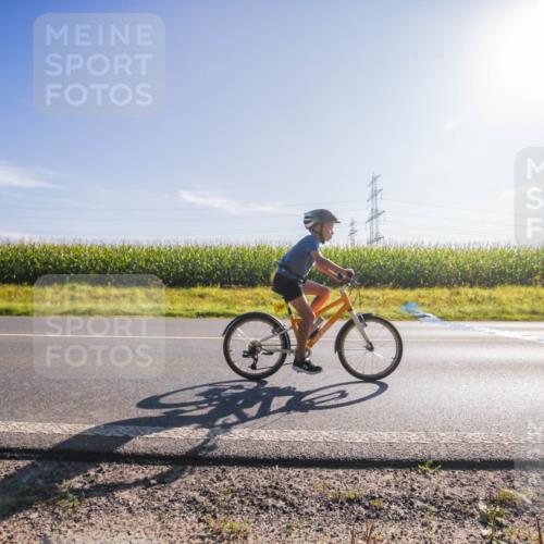 01.09.2024 - 17. Tribühne Triathlon H.Heesch http://msf.ph/oto/6935752 01.09.2024 09:48:58 Radfahren 120 meine-sportfotos.de