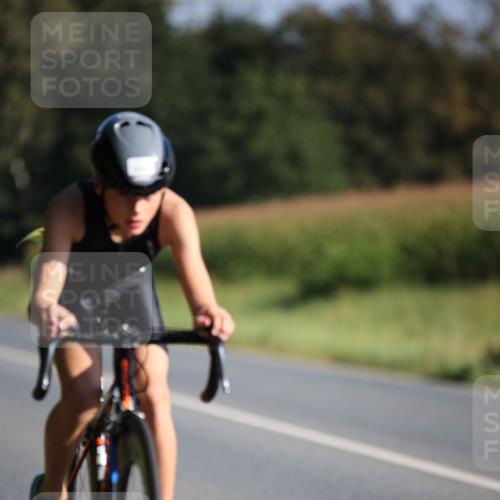 01.09.2024 - 17. Tribühne Triathlon H.Heesch http://msf.ph/oto/6937036 01.09.2024 09:37:01 Radfahren 114, 117 meine-sportfotos.de