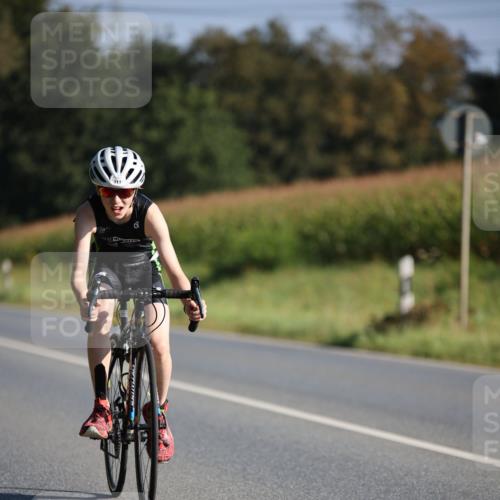 01.09.2024 - 17. Tribühne Triathlon H.Heesch http://msf.ph/oto/6937051 01.09.2024 09:38:03 Radfahren 111 meine-sportfotos.de