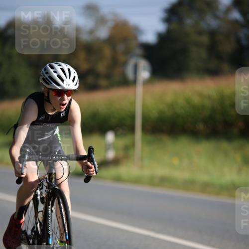 01.09.2024 - 17. Tribühne Triathlon H.Heesch http://msf.ph/oto/6937077 01.09.2024 09:38:04 Radfahren 111 meine-sportfotos.de