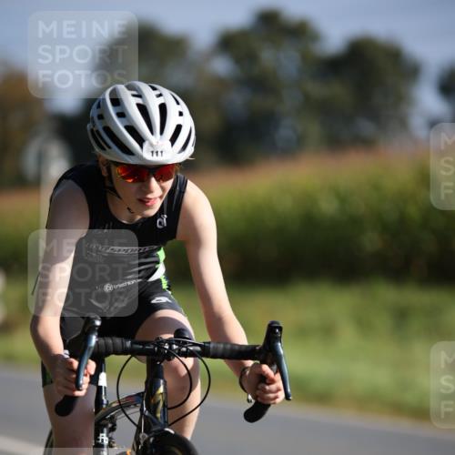 01.09.2024 - 17. Tribühne Triathlon H.Heesch http://msf.ph/oto/6937096 01.09.2024 09:38:04 Radfahren 111 meine-sportfotos.de