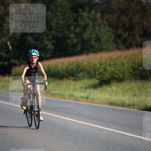 01.09.2024 - 17. Tribühne Triathlon H.Heesch http://msf.ph/oto/6937137 01.09.2024 09:38:21 Radfahren 94, 133 meine-sportfotos.de