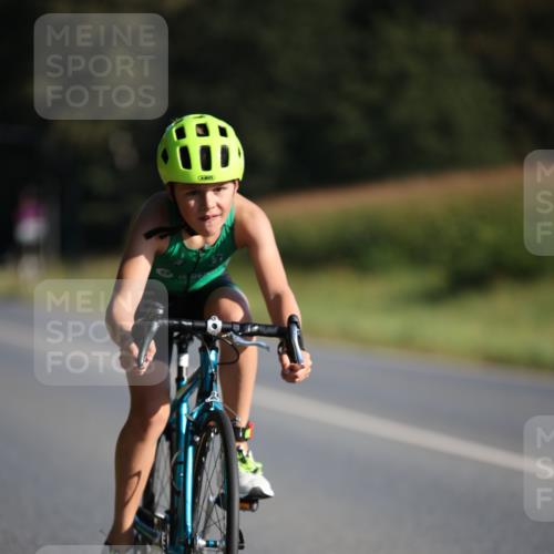 01.09.2024 - 17. Tribühne Triathlon H.Heesch http://msf.ph/oto/6937153 01.09.2024 09:38:22 Radfahren 94, 133 meine-sportfotos.de