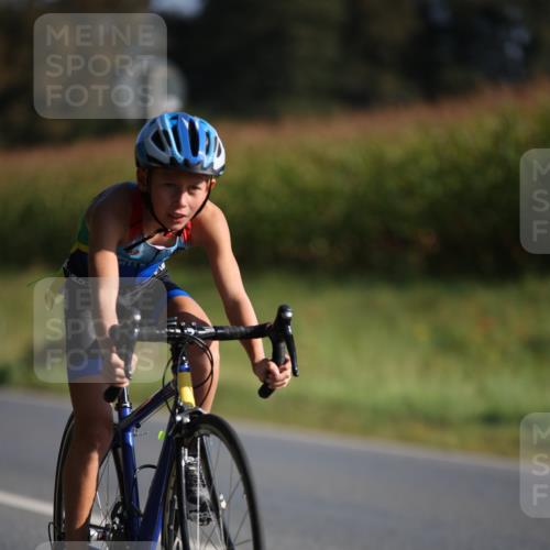 01.09.2024 - 17. Tribühne Triathlon H.Heesch http://msf.ph/oto/6937177 01.09.2024 09:38:54 Radfahren 67, 71, 83, 84, 90, 99, 103, 106, 119, 130, 132, 136 meine-sportfotos.de