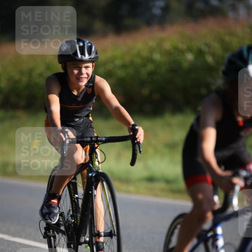 01.09.2024 - 17. Tribühne Triathlon H.Heesch http://msf.ph/oto/6937234 01.09.2024 09:39:02 Radfahren 58, 67, 71, 78, 83, 86, 90, 92, 99, 100, 104, 119, 124, 130, 134 meine-sportfotos.de