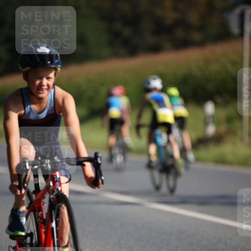 01.09.2024 - 17. Tribühne Triathlon H.Heesch http://msf.ph/oto/6937265 01.09.2024 09:39:12 Radfahren 86, 96, 113, 128, 134 meine-sportfotos.de