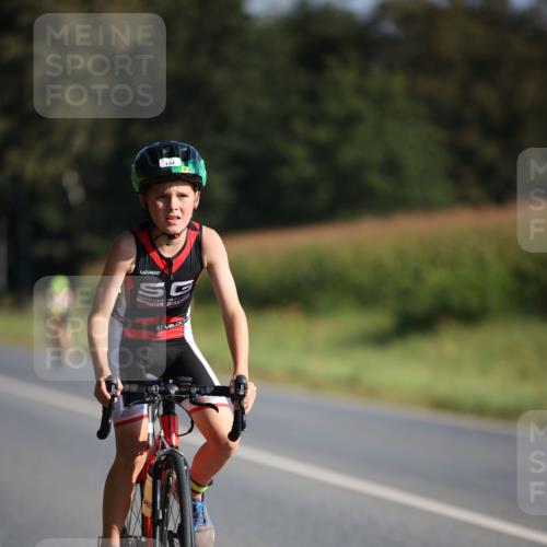 01.09.2024 - 17. Tribühne Triathlon H.Heesch http://msf.ph/oto/6937294 01.09.2024 09:39:26 Radfahren 63, 66, 70, 77, 89, 112, 131 meine-sportfotos.de