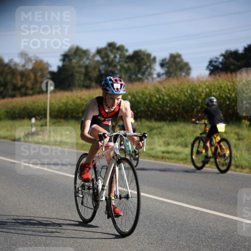 01.09.2024 - 17. Tribühne Triathlon H.Heesch http://msf.ph/oto/6937395 01.09.2024 09:40:18 Radfahren 65, 68, 85, 88 meine-sportfotos.de