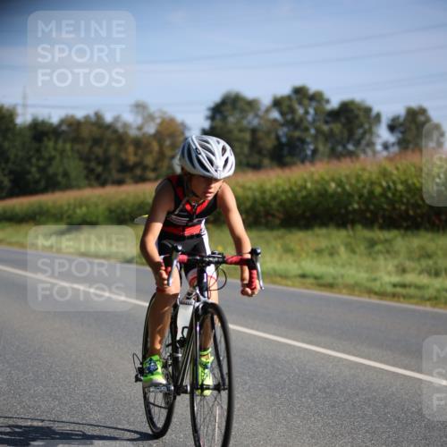 01.09.2024 - 17. Tribühne Triathlon H.Heesch http://msf.ph/oto/6937484 01.09.2024 09:40:27 Radfahren 62, 88, 103 meine-sportfotos.de