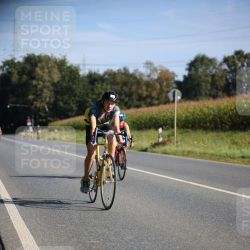 01.09.2024 - 17. Tribühne Triathlon H.Heesch http://msf.ph/oto/6937493 01.09.2024 09:40:30 Radfahren 62, 79, 103, 136 meine-sportfotos.de