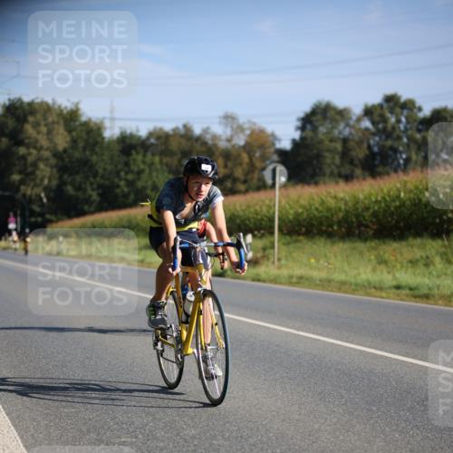 01.09.2024 - 17. Tribühne Triathlon H.Heesch http://msf.ph/oto/6937509 01.09.2024 09:40:30 Radfahren 62, 79, 103, 136 meine-sportfotos.de