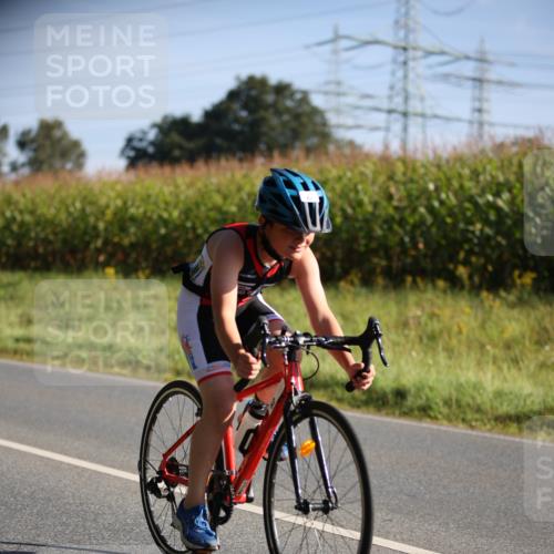 01.09.2024 - 17. Tribühne Triathlon H.Heesch http://msf.ph/oto/6937541 01.09.2024 09:40:31 Radfahren 62, 79, 103, 136 meine-sportfotos.de
