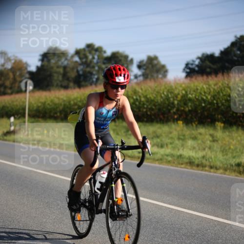 01.09.2024 - 17. Tribühne Triathlon H.Heesch http://msf.ph/oto/6937607 01.09.2024 09:40:46 Radfahren 58, 75, 78, 83, 84, 86, 92, 99, 100, 104, 124 meine-sportfotos.de