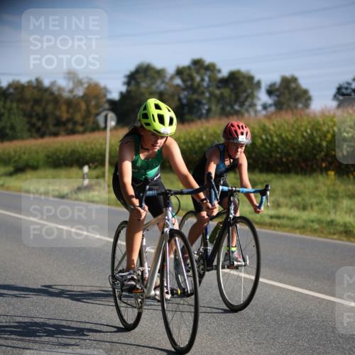 01.09.2024 - 17. Tribühne Triathlon H.Heesch http://msf.ph/oto/6937722 01.09.2024 09:40:52 Radfahren 75, 86, 100, 124, 128 meine-sportfotos.de