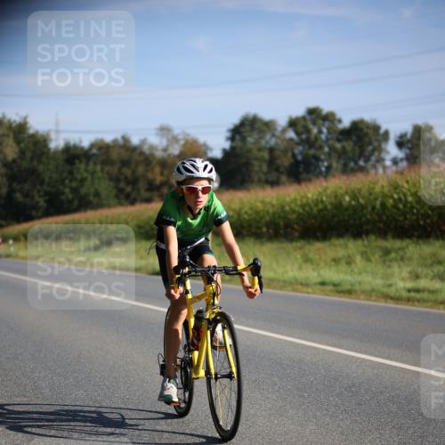 01.09.2024 - 17. Tribühne Triathlon H.Heesch http://msf.ph/oto/6937968 01.09.2024 09:41:44 Radfahren 102, 125, 129 meine-sportfotos.de