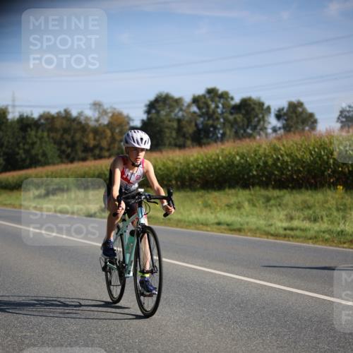 01.09.2024 - 17. Tribühne Triathlon H.Heesch http://msf.ph/oto/6938023 01.09.2024 09:42:07 Radfahren 97, 126, 127 meine-sportfotos.de