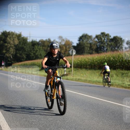 01.09.2024 - 17. Tribühne Triathlon H.Heesch http://msf.ph/oto/6938052 01.09.2024 09:42:09 Radfahren 97, 126, 127 meine-sportfotos.de