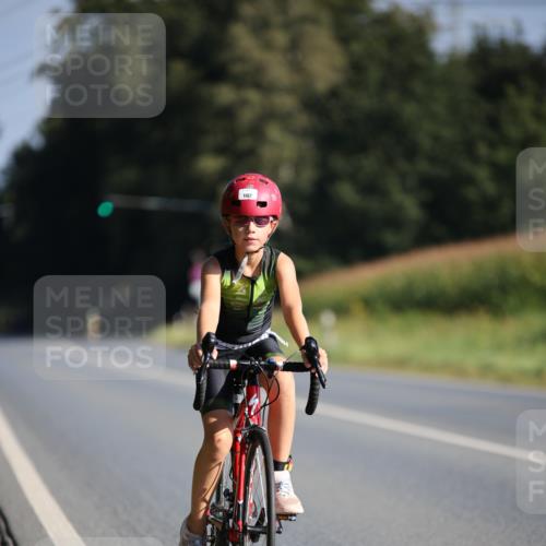 01.09.2024 - 17. Tribühne Triathlon H.Heesch http://msf.ph/oto/6938197 01.09.2024 09:43:49 Radfahren 102 meine-sportfotos.de