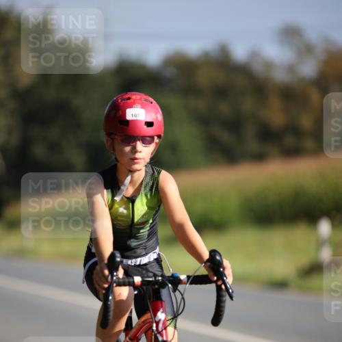 01.09.2024 - 17. Tribühne Triathlon H.Heesch http://msf.ph/oto/6938205 01.09.2024 09:43:49 Radfahren 102 meine-sportfotos.de