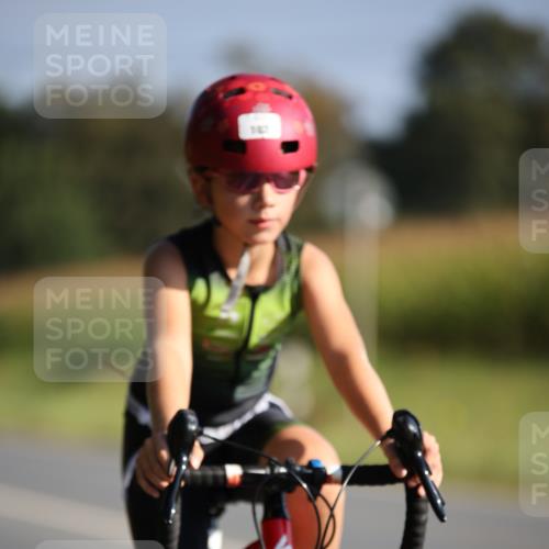 01.09.2024 - 17. Tribühne Triathlon H.Heesch http://msf.ph/oto/6938221 01.09.2024 09:43:50 Radfahren 102 meine-sportfotos.de