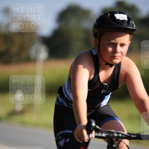 01.09.2024 - 17. Tribühne Triathlon H.Heesch http://msf.ph/oto/6938281 01.09.2024 09:44:08 Radfahren 122, 126 meine-sportfotos.de