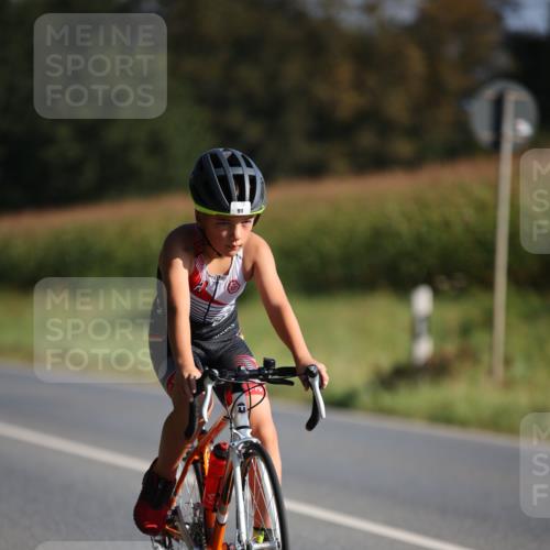 01.09.2024 - 17. Tribühne Triathlon H.Heesch http://msf.ph/oto/6938305 01.09.2024 09:44:37 Radfahren 91, 101 meine-sportfotos.de