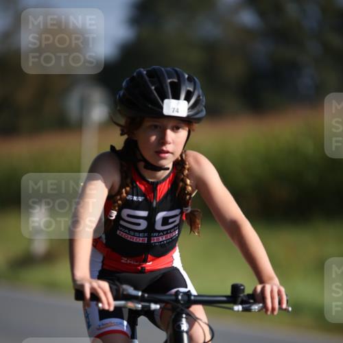 01.09.2024 - 17. Tribühne Triathlon H.Heesch http://msf.ph/oto/6938354 01.09.2024 09:45:14 Radfahren 74 meine-sportfotos.de