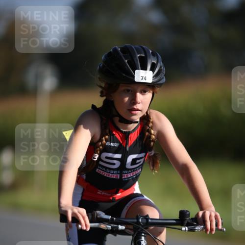 01.09.2024 - 17. Tribühne Triathlon H.Heesch http://msf.ph/oto/6938361 01.09.2024 09:45:14 Radfahren 74 meine-sportfotos.de