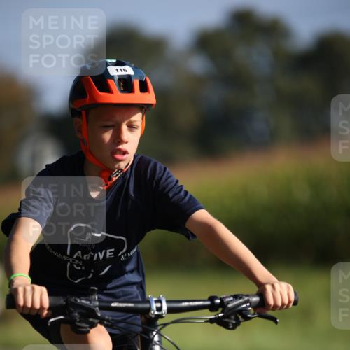 01.09.2024 - 17. Tribühne Triathlon H.Heesch http://msf.ph/oto/6938532 01.09.2024 09:46:21 Radfahren 116 meine-sportfotos.de
