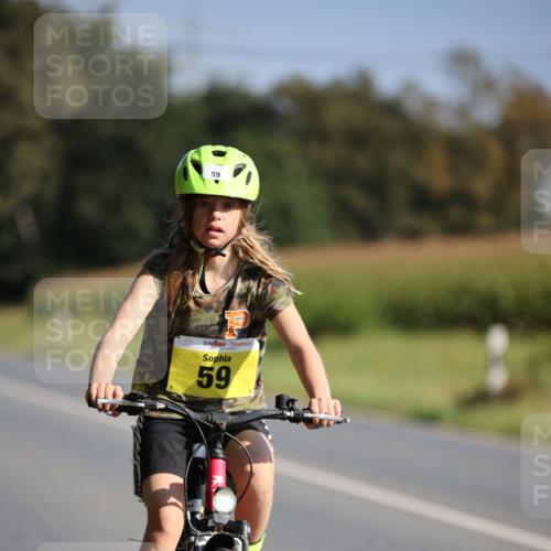 01.09.2024 - 17. Tribühne Triathlon H.Heesch http://msf.ph/oto/6938647 01.09.2024 10:05:28 Radfahren 59 meine-sportfotos.de