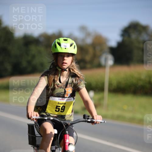 01.09.2024 - 17. Tribühne Triathlon H.Heesch http://msf.ph/oto/6938663 01.09.2024 10:05:29 Radfahren 59 meine-sportfotos.de