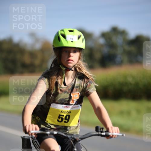 01.09.2024 - 17. Tribühne Triathlon H.Heesch http://msf.ph/oto/6938674 01.09.2024 10:05:29 Radfahren 59 meine-sportfotos.de