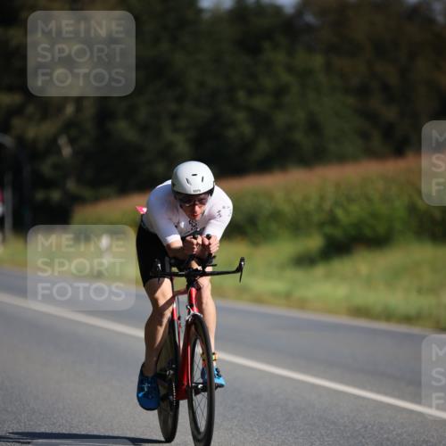 01.09.2024 - 17. Tribühne Triathlon H.Heesch http://msf.ph/oto/6938695 01.09.2024 10:23:53 Radfahren 1075 meine-sportfotos.de