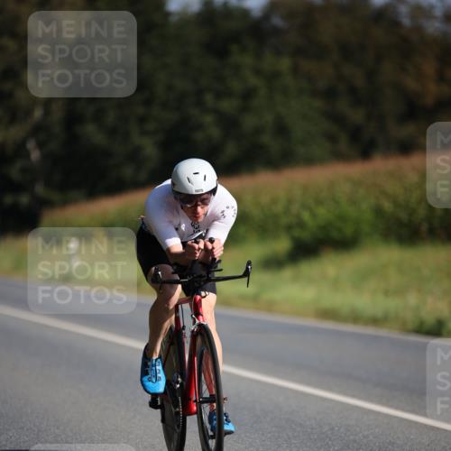 01.09.2024 - 17. Tribühne Triathlon H.Heesch http://msf.ph/oto/6938702 01.09.2024 10:23:54 Radfahren 1075 meine-sportfotos.de